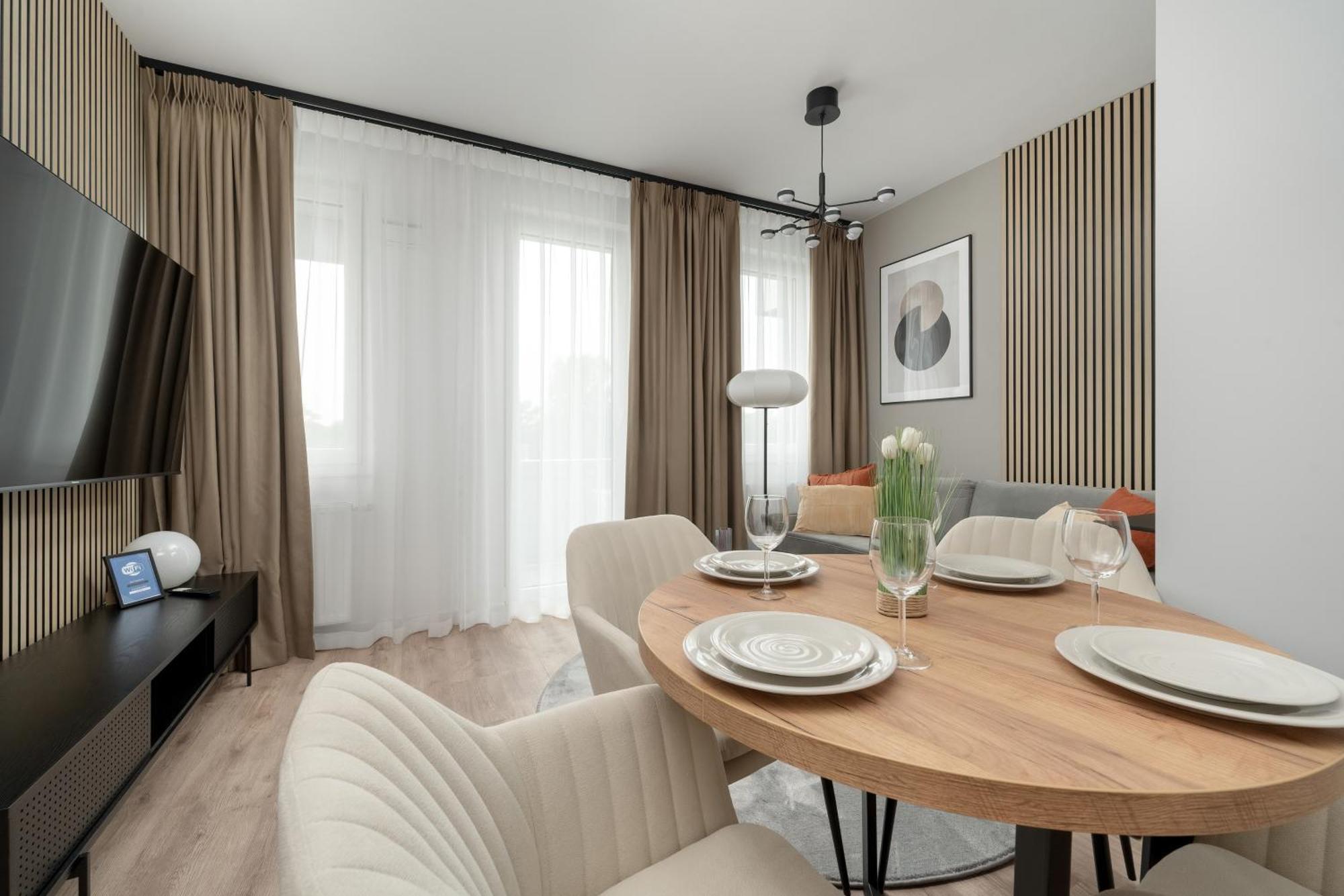 Zwycieska Z Klimatyzacja, Free Garage By Renters Apartament Wrocław